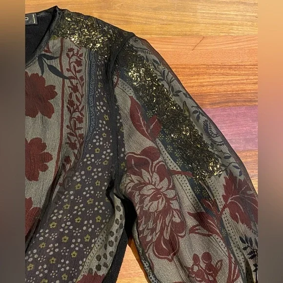 Etro black top with sheer overlay and sequins, size 42 - Picture 5 of 8